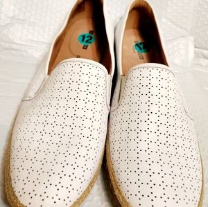 Clarks Leather Flats (New)